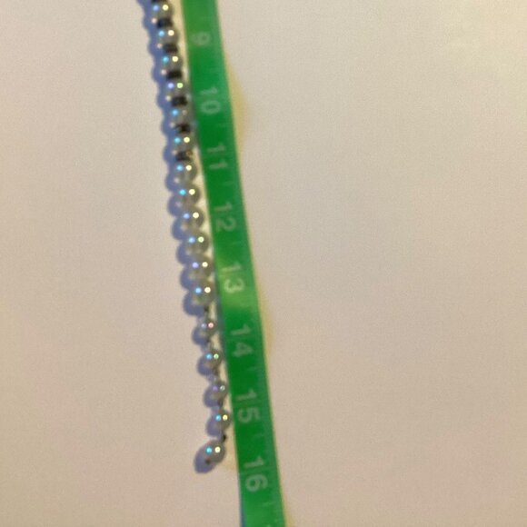 Vintage White Beaded Choker Necklace Women's Costume Jewelry - Picture 5 of 5